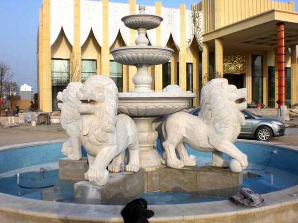 安徽亳州國(guó)購(gòu)名城(chéng)主景雕塑