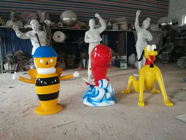 卡通(tōng)雕塑1 (1)