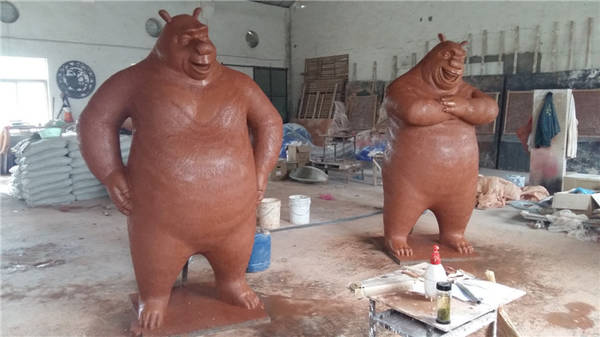 熊大(dà)泥塑